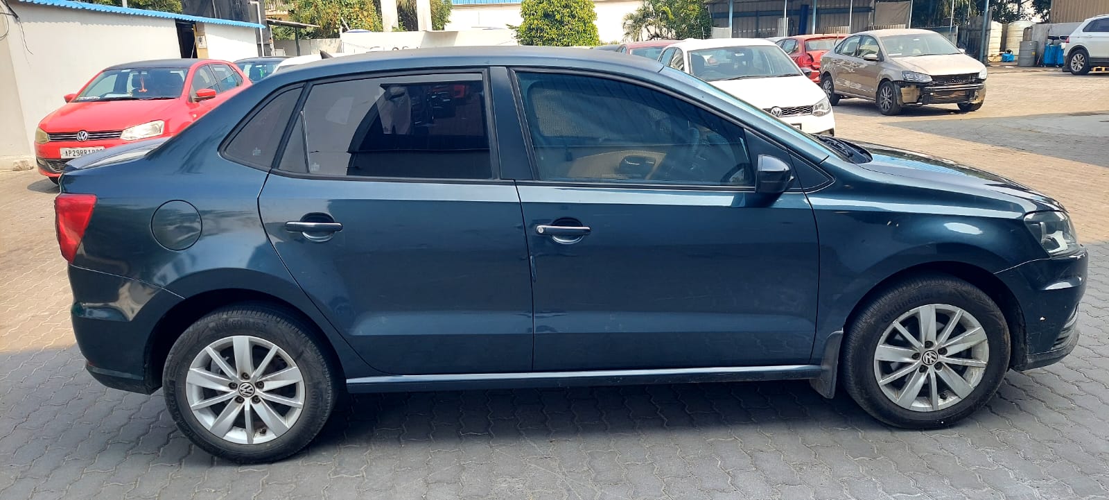 Volkswagen Ameo(2016-2019) Highline 1.2l (p)